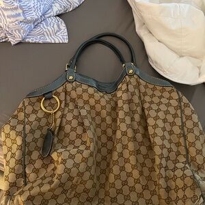 Authentic gucci tote bag